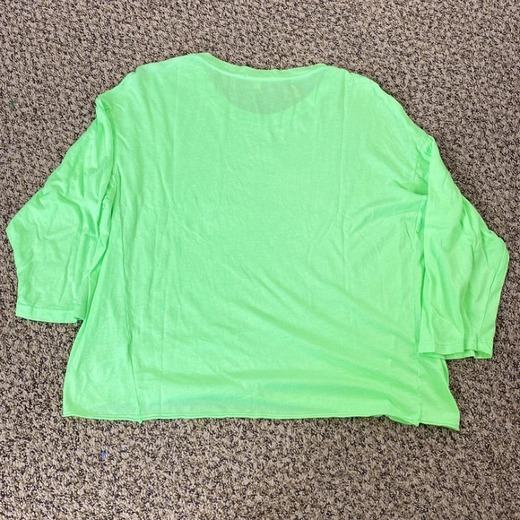 NWOT Sundry Pop Lime Athletic Crew Neck T-shirt - Picture 4 of 6